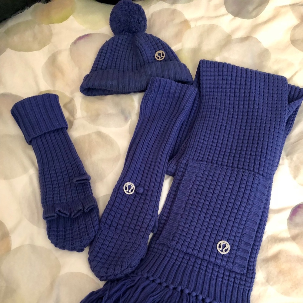 Lululemon Chunky Knit Winter Set